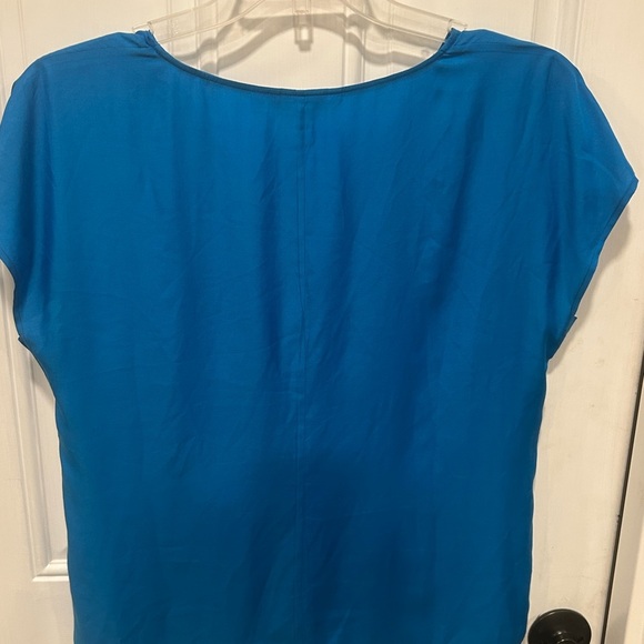 Boden Women’s Royal Blue Silk Blend Blouse Size 10 Short Sleeve, V-Neck - Picture 4 of 6